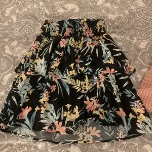 Super gullig kjol från Gina som jag tycker är väldigt fin till sommaren 