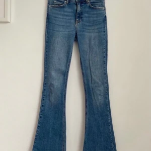 jeans, strl S - skriv vid intresse