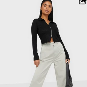 Skit snygg topp🌸 - Nypris- 299kr jag säljer nu för 100kr eller bud❤️använd en gång bara🔥