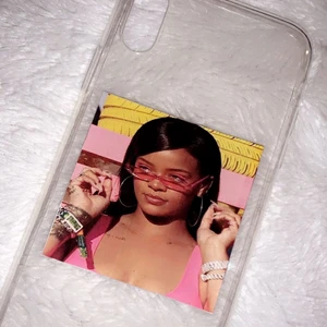 iPhone skal - Massa nya skal finns nu att beställa. Ni kan både beställa här och på våran hemsida phonecases.digital/butik❤️❤️ använd koden 2021 för gratis frakt