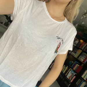 Tröja  - Croppad tröja. Strl M men sitter som S