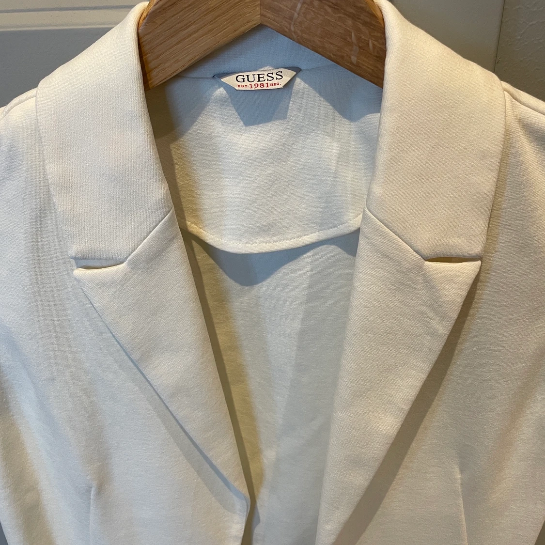 Kavajväst Guess  - 91