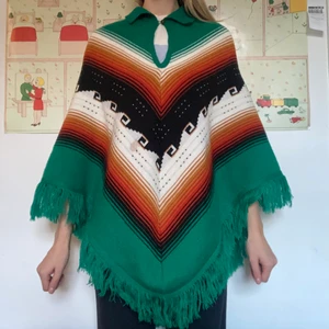Livets bästa poncho - Världens finaste poncho, TOPPENSKICK! Lev ut din 70-tals dröm i denna! 