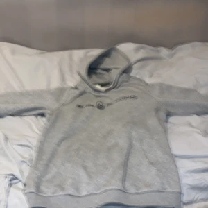 Sail racing hoodie (170) - Använd 1 gång (nypris 629kr)