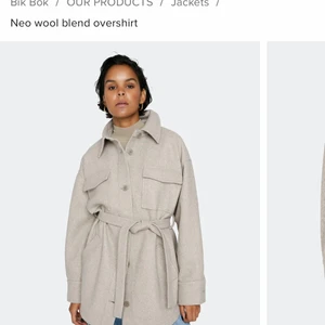 BIKBOK KAPPA - Helt ny kappa från bikbok. Använd max tre gånger . Storlek XS 