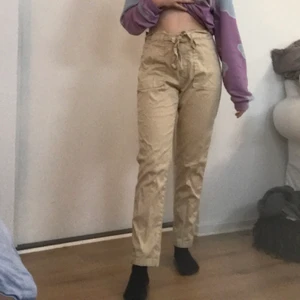 Byxor storlek XS - Aldrig använda 