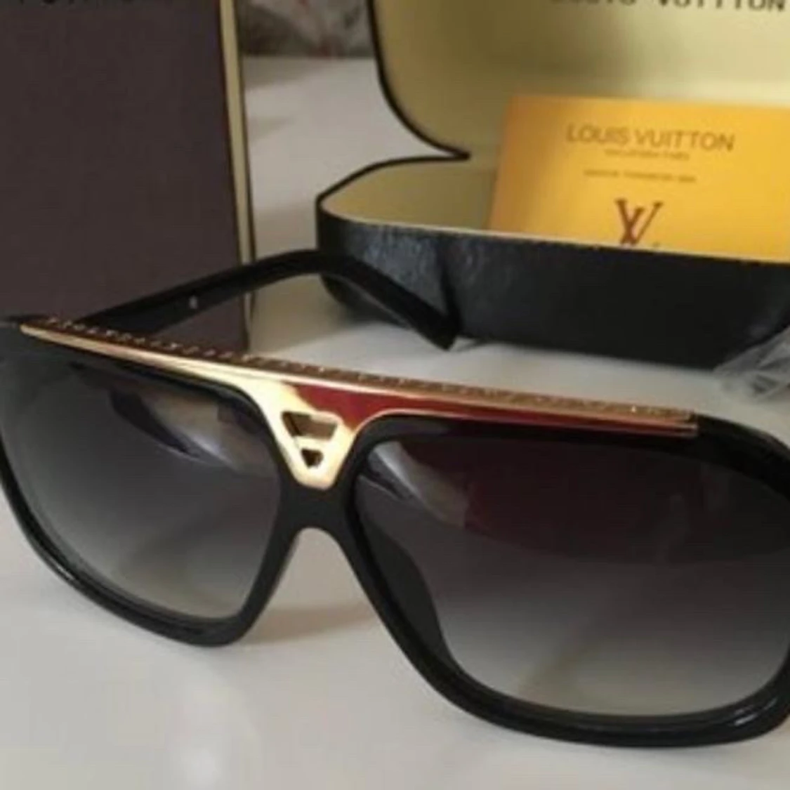 Louis Vuitton solglasögon 