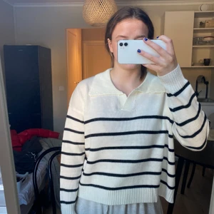 Stickad tröja  - Fint skick 🌟🌟