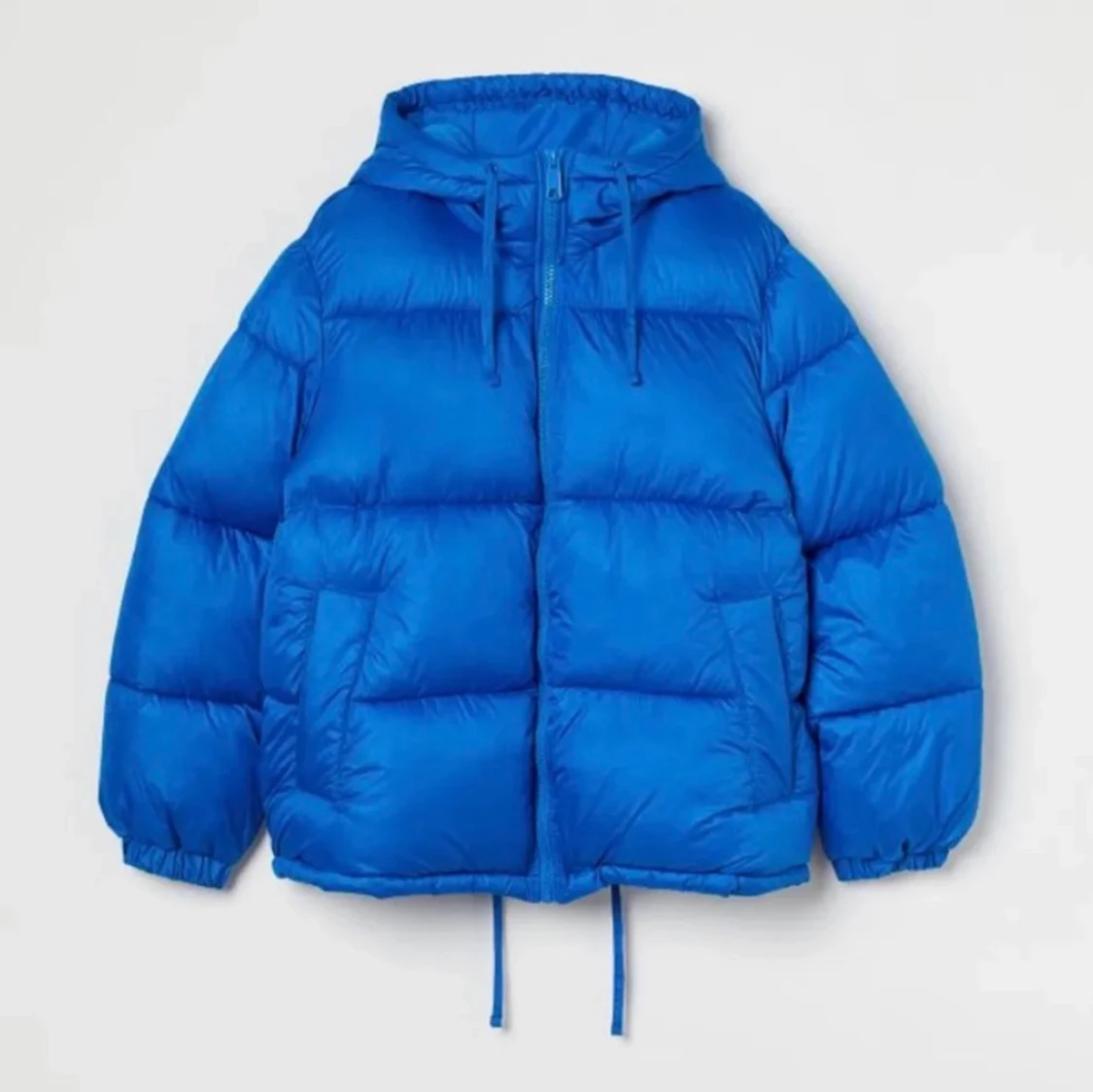 Blå vinterjacka från H&M - 90