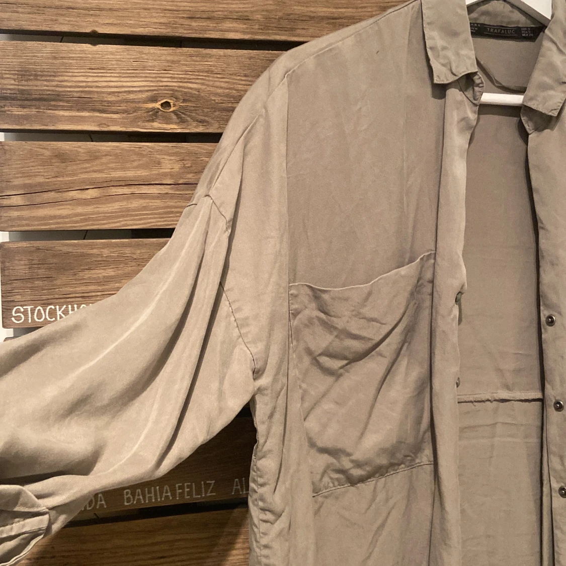 Grön kofta/skjorta  - 91