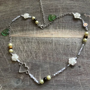 Halsband med tigeröga  - Handgjort halsband med äkta tigeröga och vackra pärlor ✨ betalning via swish