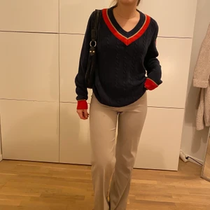 Kabelstickad tröja! - Jag på bilden är S. Möts på söder annars står köparen för frakt på 62kr💖