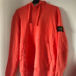 Stone island  - Köpt 2019 ord. Pris 2 599kr Stl. M kvitto och QR kod finns pris kan sänkas vid bra affär