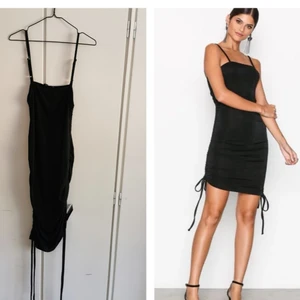 Klänning NLYone - Svart slinky klänning i stretchigt  material. Märke: NLYOne storlek xl. Aldrig använd. 75kr.