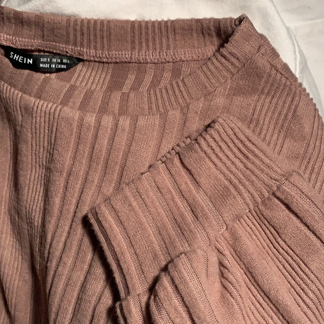 Oanvänd långärmad pastell lila/rosa croptop, strl S, 36 - 91