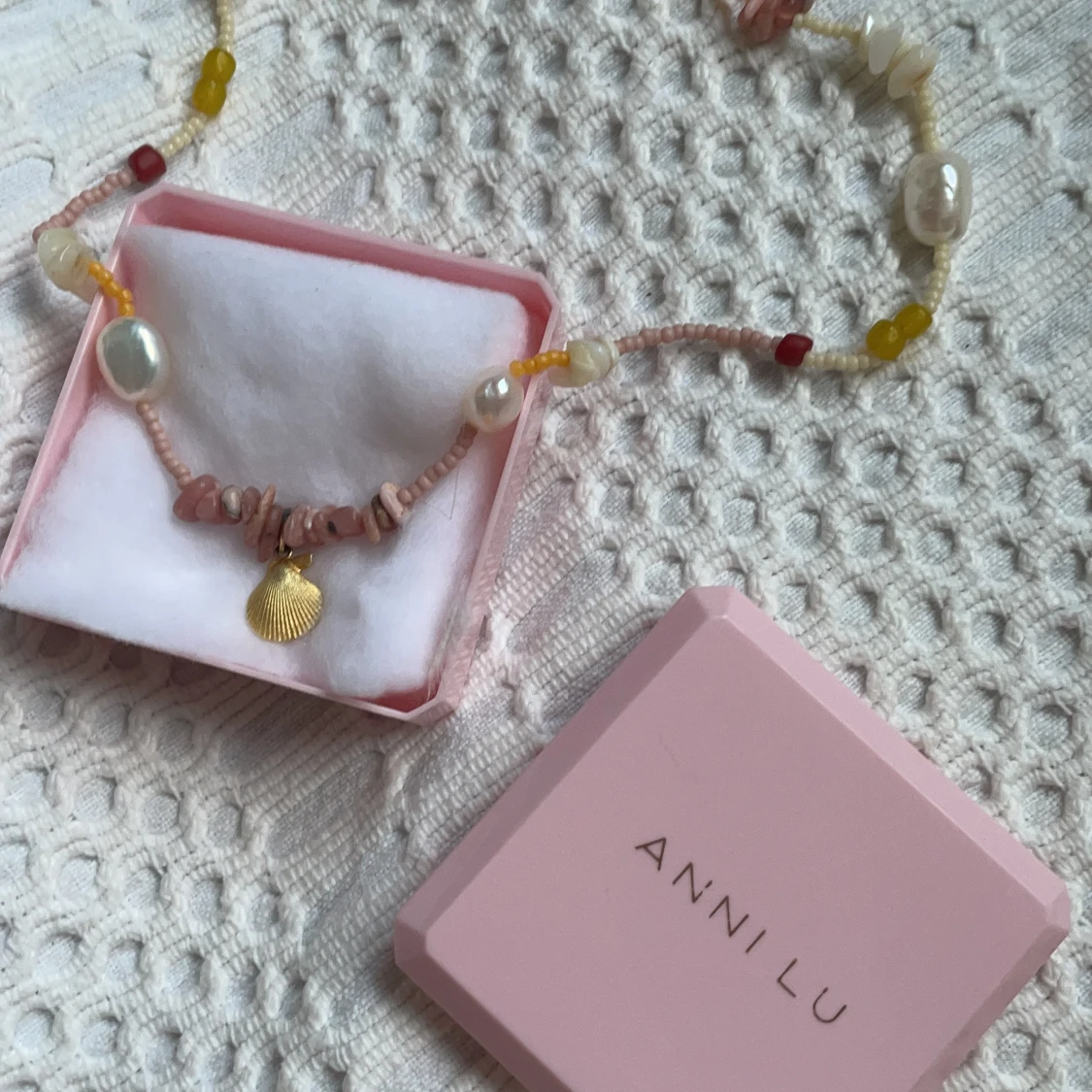 Anni Lu halsband