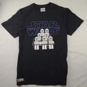 Lego STAR WARS  - Denna är i väldigt bra skick, syns ej på tryck och sömmar att den använts. Ser helt perfekt ut då den svarta färgen bleknat en aning.