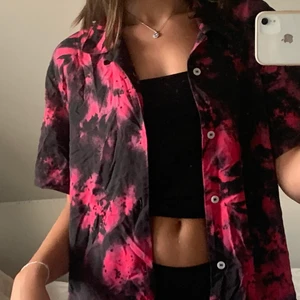 Skjorta Weekday - Superfin skjorta från weekday, nypris 400kr. Stl M, pris kan diskuteras men runt 170kr inklusive  frakt! 