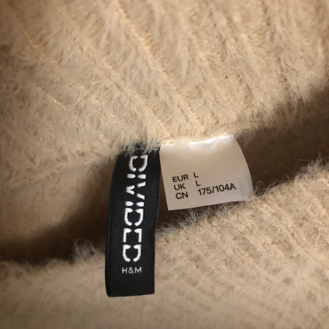 Stickad tröja  - 91