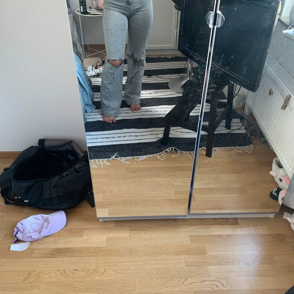 Jeans med hål  - 90