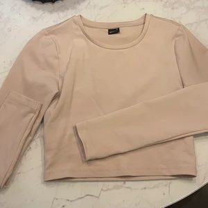 Croptop Gina tricot - Storlek M