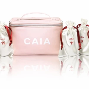 Delar av Caia julkalender  - Ögonpenna Svart, Ögonpenna Brun, La Nuit duschtvål+body lotion+handkräm