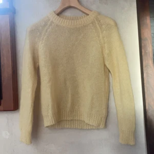 Stickad tröja, Arniesays - Bra skick, xs-s, nypris: runt 1600