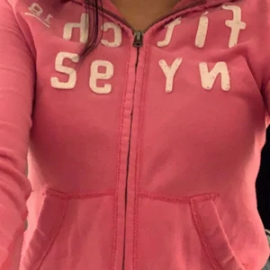 Kofta  - En jättefin rosa topp luvtröja! 💕💕 