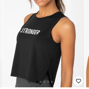 Stronger  - linne från stronger, om d blir fler intresserad blir d bud 