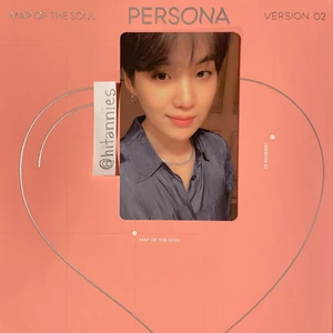 VILL SÄLJA - Yoongi persona version 2, vill sälja för 114 kr med frakt inkluderat i priset. @hitannies är mitt byta/sälja bts pcs konto på ig. 