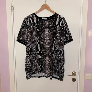 T-shirt - T-shirt i stl 50