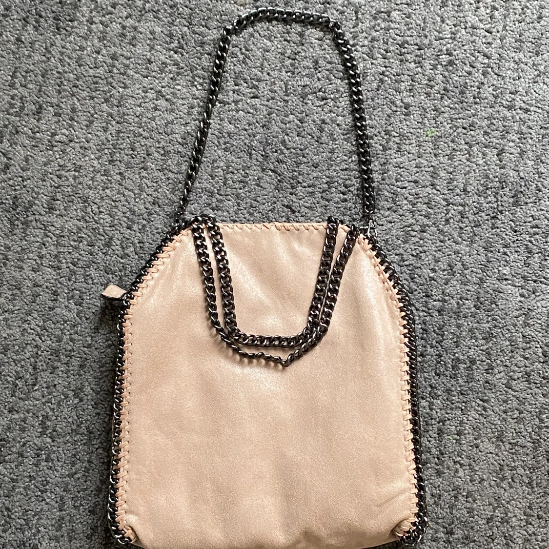 Oäkta Stella Mcartny väska i beige - 90