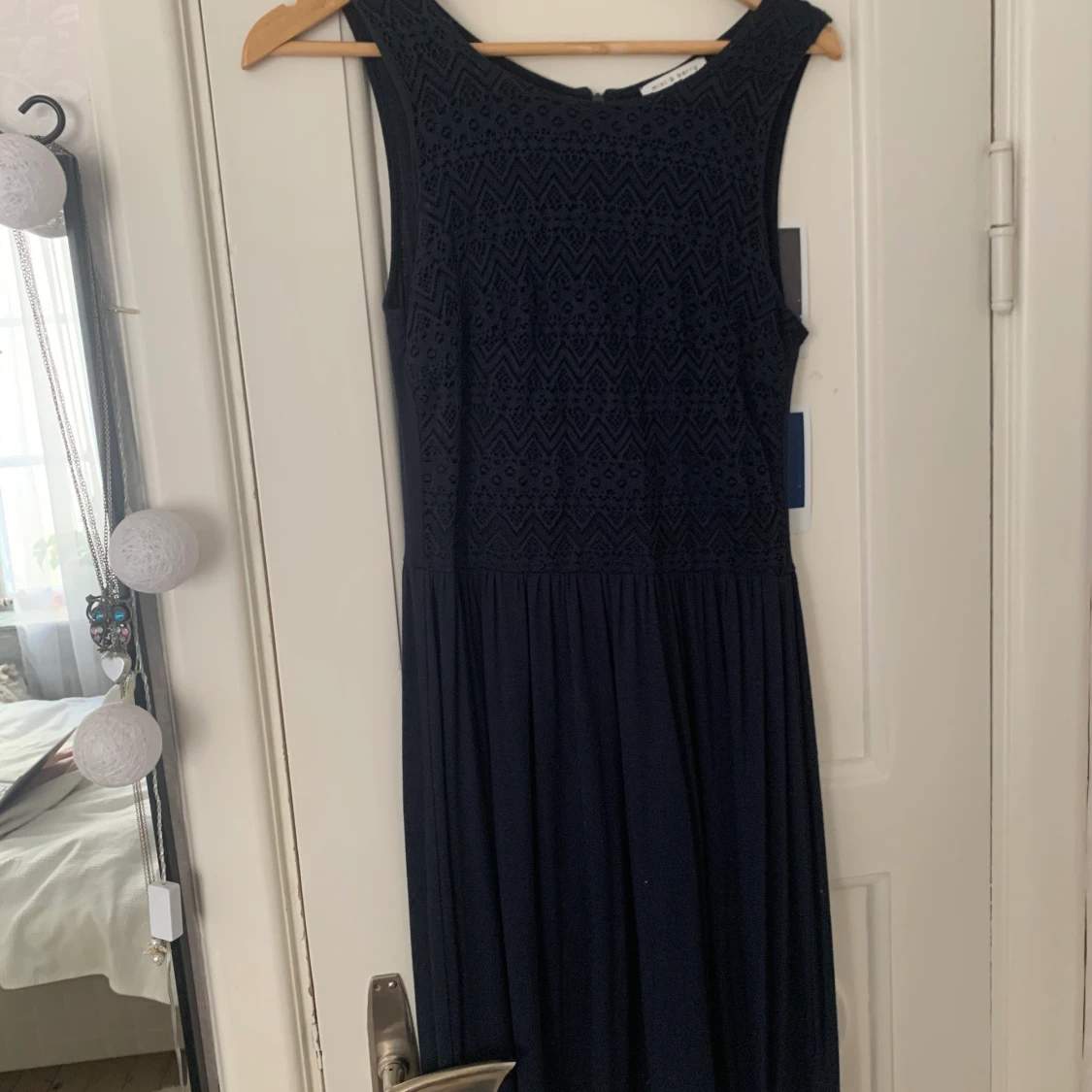 Mörkblå finklänning