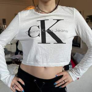 Ascool magtröja från Calvin Klein i fint skick!! 