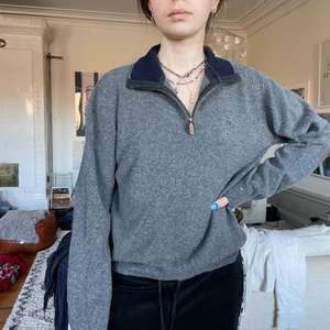 Sweatshirt  - Jätteskön och fin oversized sweatshirt från Hackett london. Helt oanvänd!