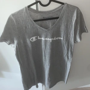 Champion T-shirt - Nyskick