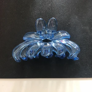 Klämma - Klämma. Köpt här på plick. Aldrig använd. 30kr+12 kr frakt