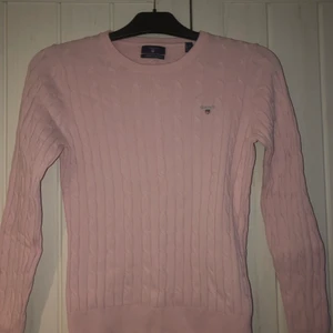 Gant tröja - Gant tröja som knappt är något använd. Inga fläckar eller märken! Storlek S. 250kr inkl frakt 