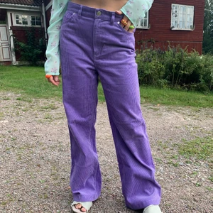 manschester byxor  - använda en gång! köparen står för frakten.