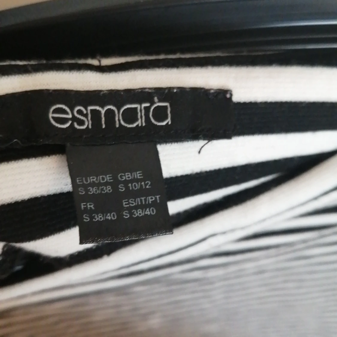 Svart och vit randig klänning från esmara - 91