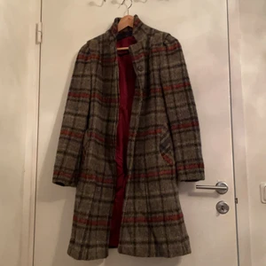 Kappa  - Kappa från Zara. Passar till hösten/vinter. Storlek small. Använt varsamt. 