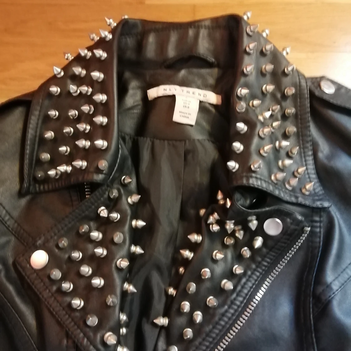 Bikerjacka med nitar  - 90