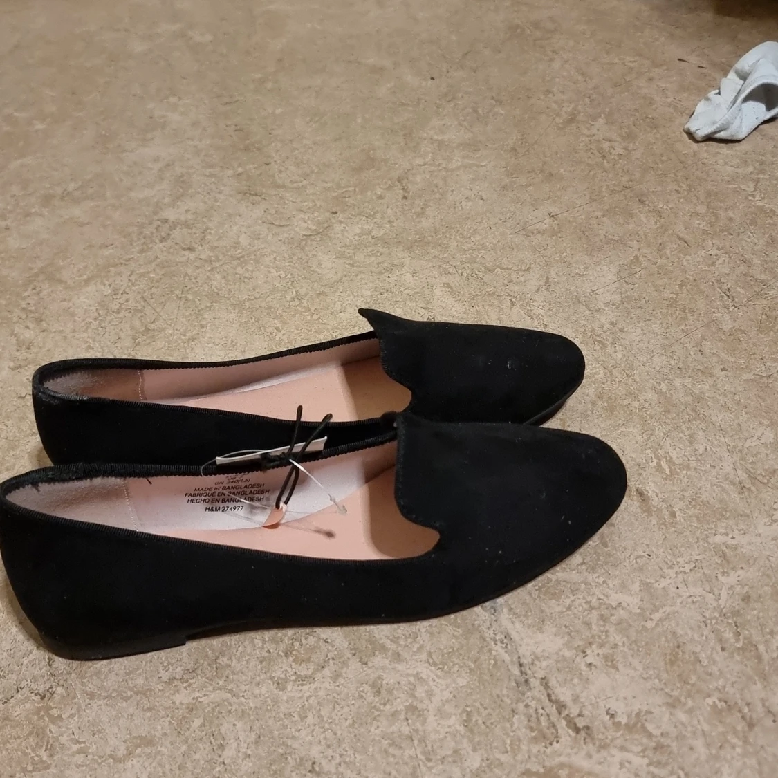 Hej🦋 Här kan du köpa ett par sommar skor - 91