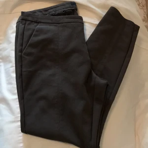Brun byxa dam storlek 42  - Fin snygg byxa med raka ben, använd par gånger