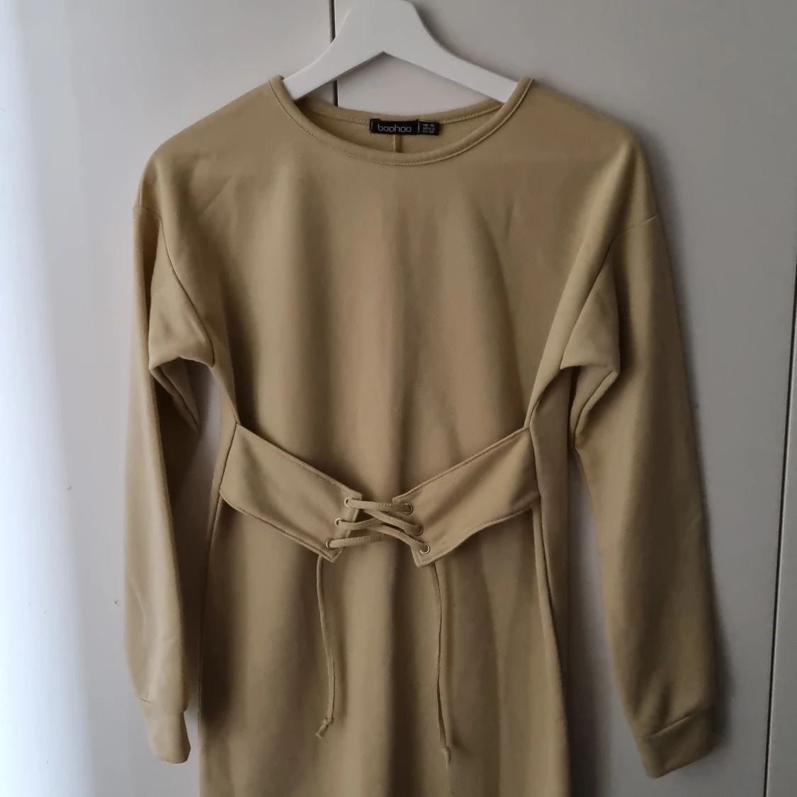 Boohoo klänning, beige, petite S
