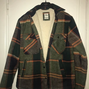 ⚡️ winter jacket  - Really warm jacket 💥, it’s men’s S. 