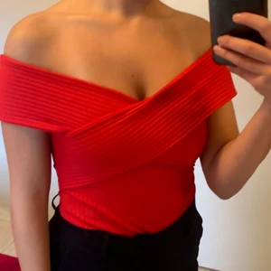 Omlottbody - Storlek S från Zara 