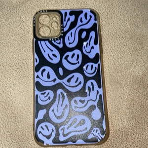 Mobilskal 11 - Det här är en mobil skal till iPhone 11 frakt är 10