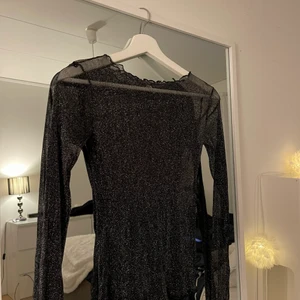 Mesh topp!  - Glittrig mesh topp i bra skick.