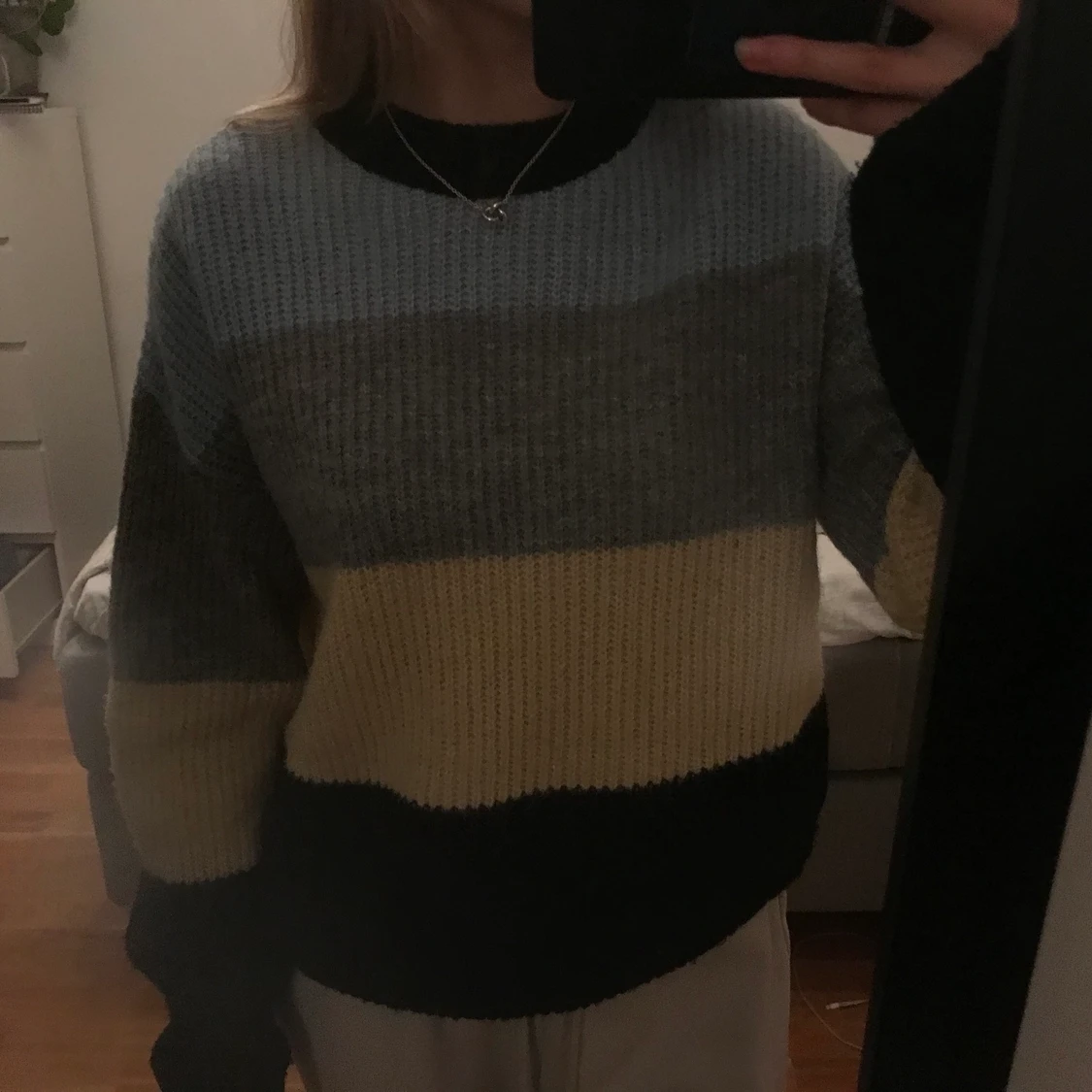 Stickad tröja  - 91